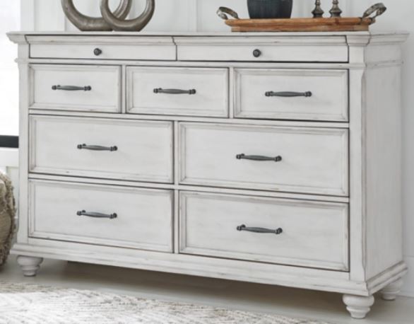 Kanwyn Benchcraft Dresser