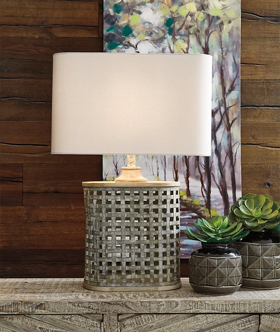 Deondra Signature Design by Ashley Table Lamp
