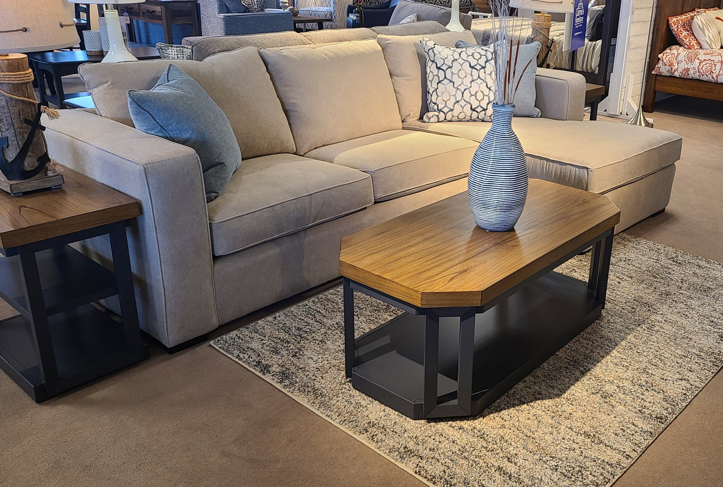 Luella 2pc Sectional