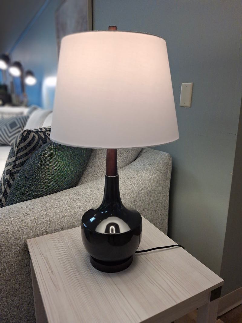 Retro table lamp