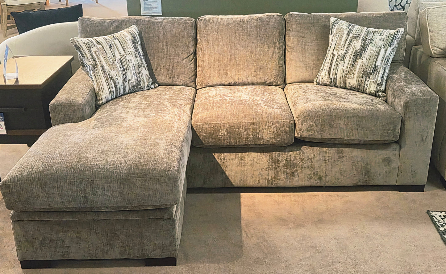 Cool Dreamzzz Queen Sleeper Sofa Chaise
