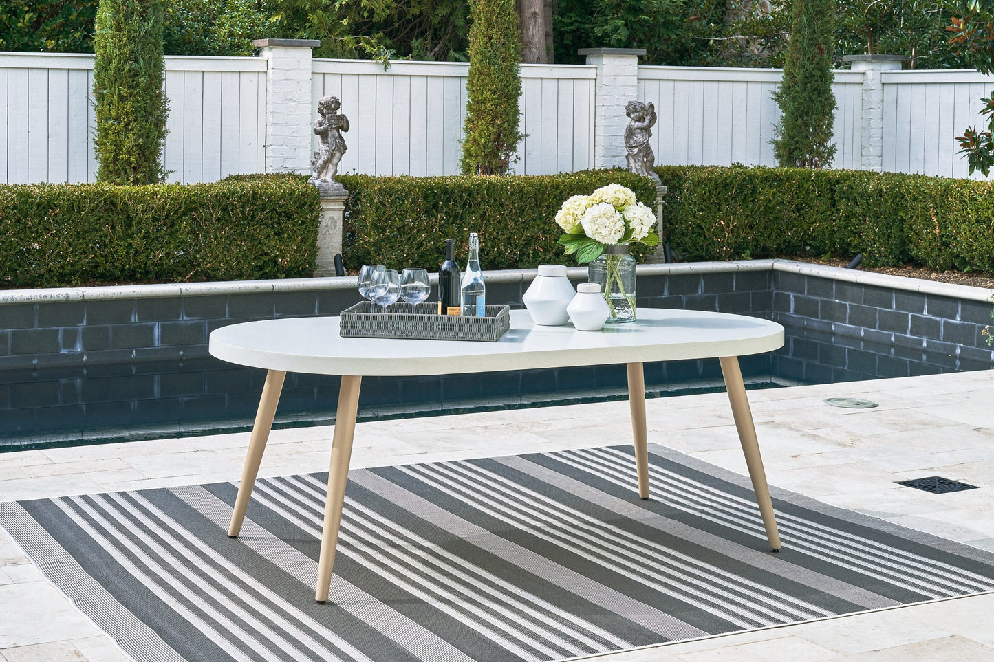 Seton Creek Outdoor Dining Set