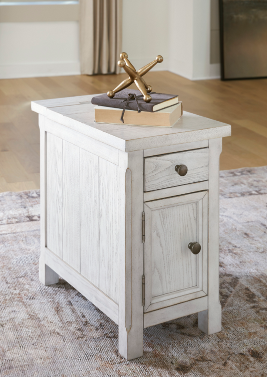 Robbinsdale Chairside Table