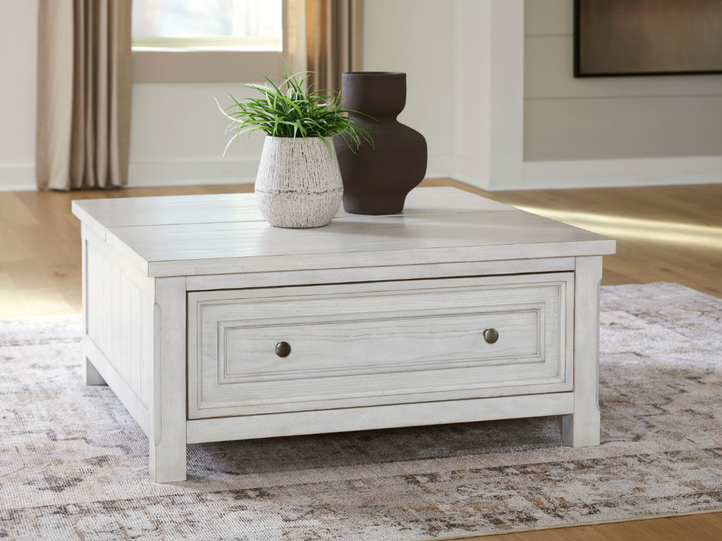 Robbinsdale Lift Top Cocktail Table
