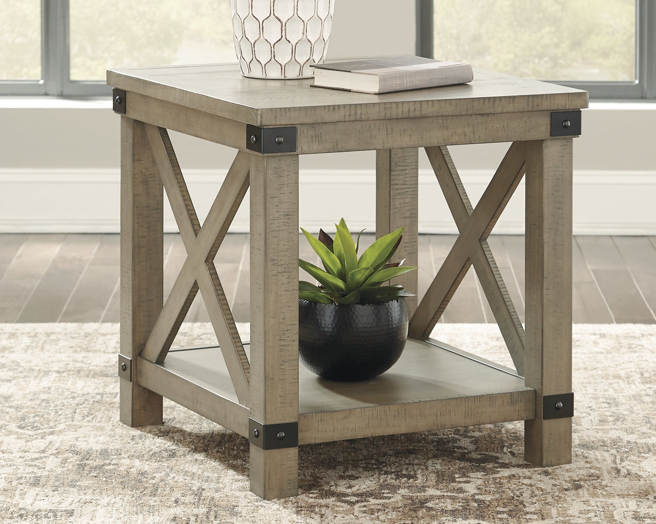 Aldwin Signature Design by Ashley End Table